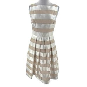 NWT LELA ROSE Organza Striped Boat Neck Full Skirt
Dress Pockets Size 2
